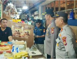 Tinjau Stabilitas Harga Sembako Selama Bulan Ramadhan, Ini Pesan Kapolsek Tebet