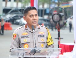 Polda Metro Jaya Gelar Drive Thru Baksos Ramadhan Presisi