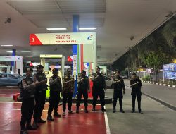 Cegah Praktik Kecurangan, Tim Patroli Presisi Polres Jakut Beri Himbauan Di SPBU Kelapa Gading