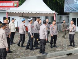 Kapolri Naik Heli Bareng Menko Polhukam Tinjau Kesiapan Arus Mudik di Merak