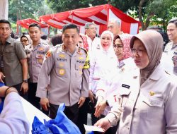 Polda Metro Jaya Bekerjasama Dengan Kadin DKI Jakarta Gelar Bazar Sembako Murah