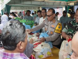 Kapolres Metro Jakut Kawal Bazar Sembako Murah di Papanggo