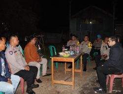 Cek Pos Kamling Dan Keliling Pemukiman Warga Cikarang Utara, Kapolres Metro Bekasi Himbau Mudik Tenang Rumah Aman