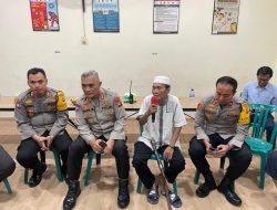 Kunjungan Pos Siskamling, Dirbinmas Polda Metro Himbau Warga Jaga Rumsong dan Tawuran