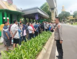 Libur lebaran Tiba, Polisi Berikan Pengamanan Bagi Pengunjung di TMII