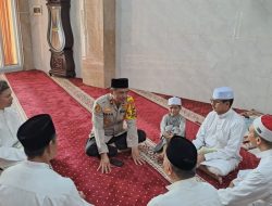 Sholat Jumat Pertama di Bulan Syawal, Kapolsek Matraman Safari Religi ke Masjid Nurul Anwar
