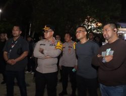 Ancol Padat Hingga Malam Hari, Kapolres Jakut Tetap Siaga Layani Pengunjung