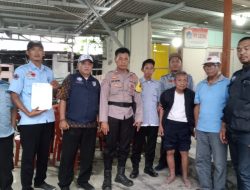 Bhabinkamtibmas Kalideres dan Dinas Sosial Tanggap, Lansia Pikun Tanpa Identitas di Kalideres Dibawa ke Panti Sosial