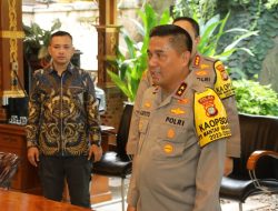 Kapolres Metro Jaksel dampangi Kapolda Metro Jaya Kunjungi Mantan Kapolri Jenderal Pol purnawirawan Sutanto