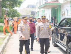 Kapolres Metro Jakut Pimpin Pengamanan Kunjungan Gibran di Rusun Waduk Pluit