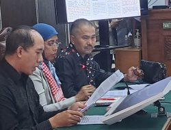 TIDAK KUNJUNG MENGELUARKAN SP3, KAMARUDDIN SIMANJUNTAK TANTANG POLDA METRO JAYA DENGAN PRAPERADILAN