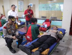 Kawal Buruh di Koja, Kapolres Jakut Ikut Aksi Donor Darah