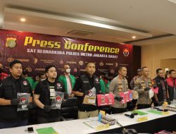 Ungkap 5,1 Kg Sabu, Polres Metro Jakbar Amankan 5 orang, Salah Satunya Public Figur