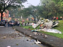Polres Tangerang Selatan dan KNKT Olah TKP Musibah Cessna di BSD