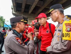 Polisi Amankan Jalur Lari Marathon Api Mrapen DPP PDIP di Wilayah Jakarta Timur