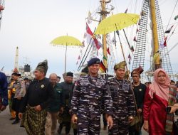 Komandan Lanal Dumai Sambut Kedatangan KRI Dewa Ruci Bersama Rombongan MBJR 2024 di Kota Dumai