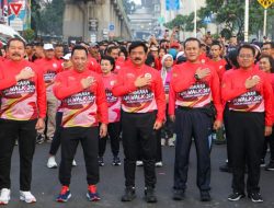 Hadiri Bhayangkara FunWalk, Menko Polhukam: Sangat Positif, Tingkatkan Silaturahmi