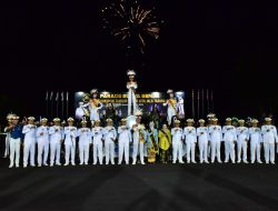 PARADE SURYA SENJA GENDERANG SULING GITA JALA TARUNA AKADEMI ANGKATAN LAUT