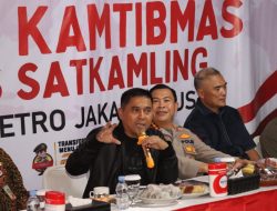 Kapolda Metro Jaya “Ngopi Kamtibmas” di Pos Satkamling RW 05 Harapan Mulya Kemayoran Jakpus
