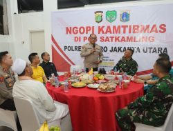 Di Kelapa Gading, Kapolres Jakut Resmikan Kantor RT dan Ngopi Bareng di Pos Kamling