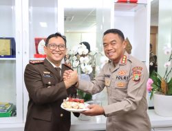 Kapolres Metro Bekasi Kota Silaturahmi ke Kejari Bekasi, Jalin Kemitraan Dalam Rangka Hari Bhakti Adhyaksa ke-64