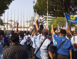 969 Personil Amankan Aksi Unjuk Rasa Dari Forum Komunikasi Eks Mikrolet dan APB DKI Jakarta