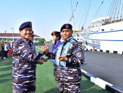 DENGAN PENUH BANGGA, KOLINLAMIL SAMBUT KEDATANGAN KRI BIMA SUCI