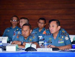 PANGLIMA KOLINLAMIL IKUTI RAPAT KESIAPAN HUT TNI DAN TNI AL