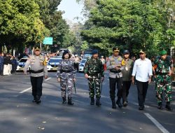 Komandan Beserta Prajurit Lanal Bandung Ikuti Apel Gelar Pasukan Mantap Praja Lodaya Dalam Rangka Pengamanan Pemilihan Gubernur dan Wakil Gubernur Tahun 2024 Tingkat Provinsi Jawa Barat