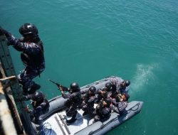 TINGKATKAN KEMAMPUAN PRAJURIT, SATLINLAMIL 3 LAKSANAKAN LATIHAN VBSS
