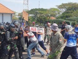 SATLINLAMIL 2 SURABAYA GELAR LATIHAN PENANGGULANGAN HURU HARA
