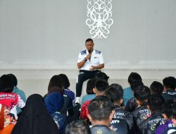 Danlantamal XII Tekankan Anggota “Berhati-hati Dalam Berkendara” pada Jam Komandan