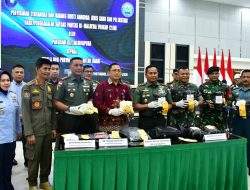 Kadiskum Lantamal XII Hadiri Penyerahan Tersangka dan Barang Bukti Narkoba Jenis Sabu dan Pil Ekstasi Oleh Satgas Pamtas RI- Malaysia Yonkav 12/BC