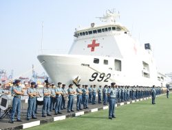 SEBAGAI PEJABAT BARU, ASRENA PANGKOLINLAMIL PIMPIN UPACARA BENDERA RUTIN