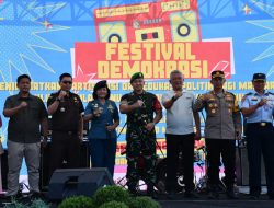 Komandan Lanal Bandung Hadiri Kegiatan Panggung Demokrasi Tahun 2024 Tingkat Kota Bandung