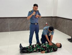 PRAJURIT SATLINLAMIL 3 IKUTI SOSIALISASI BANTUAN HIDUP DASAR DAN PENYAKIT MONKEYPOX (CACAR MONYET)