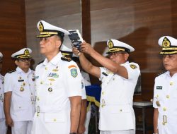 JABATAN ASKOMLEK PANGKOLINLAMIL DAN KADISMINPERS KOLINLAMIL RESMI DISERAHTERIMAKAN