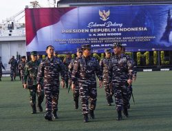 JELANG KEDATANGAN RI 1, PANGLIMA KOLINLAMIL MENDAMPINGI KASAL CEK KESIAPAN DERMAGA KOLINLAMIL