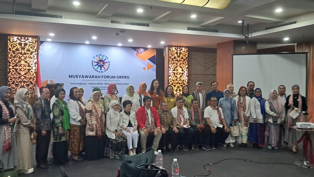 Sesi Saat Foto Bersama Pendiri ORPRO