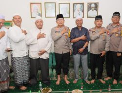 Jelang Pelantikan Presiden dan Wakil Presiden 2024, Kapolres Metro Jakarta Utara Salat Subuh Keliling