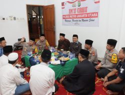 Kapolres Metro Jakut dalam Rangka Jumat Curhat dan Jumat Keliling di Kelapa Gading