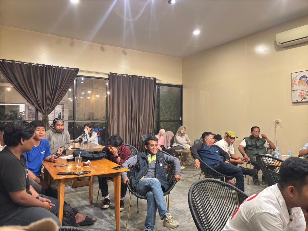 Suasana Ngobrol Politik