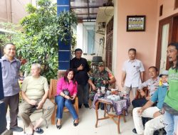 Bhabinkamtibmas dan Babinsa Pasar Minggu Jalin Keakraban, Jaga Keamanan Lingkungan