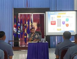 ASOPS PANGKOLINLAMIL BERIKAN PENGARAHAN KEPADA PERWIRA JAJARAN SATLINLAMIL 2