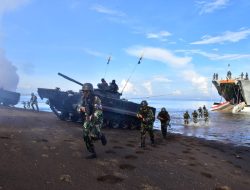 PANGLIMA KOLINLAMIL MENGECEK LANGSUNG PENDARATAN PASUKAN KOGASRATGAB