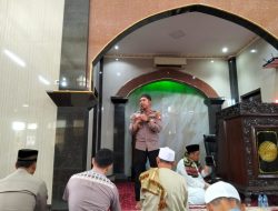 Kapolsek Kelapa Gading Gelar Sholat Jumat Bersama Tokoh Agama dan Masyarakat di Masjid Al – Amin