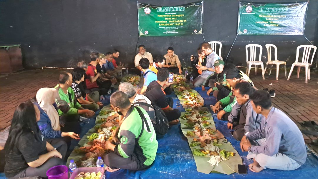 Suasana saat makan bersama 