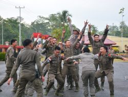 Tingkatkan Kesiapan dan Semangat Bertugas, Personel Ops Damai Cartenz-2025 Hadapi Tantangan Unik dan Seru