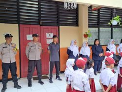 Polsek Jatinegara Laksanakan Program Senin Pintar, Berikan Pembinaan kepada Pelajar SDN Cipinang Muara 04