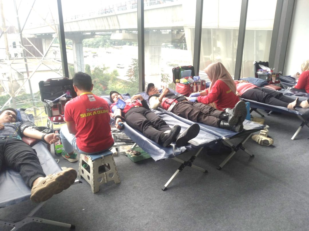 Suasana Saat Donor Darah